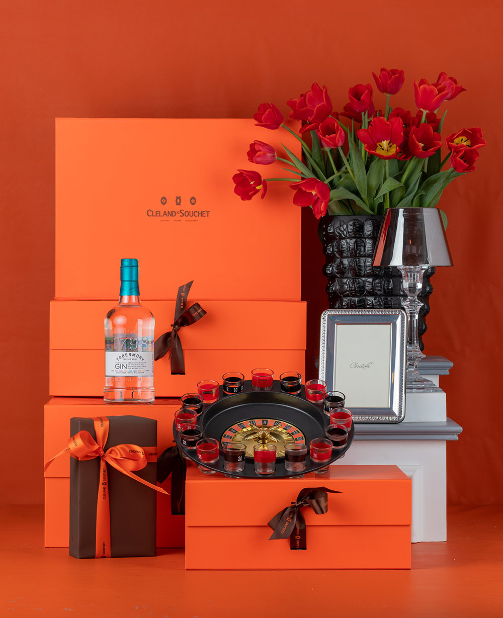 Certain accessories may be used in the photo for illustration purposes