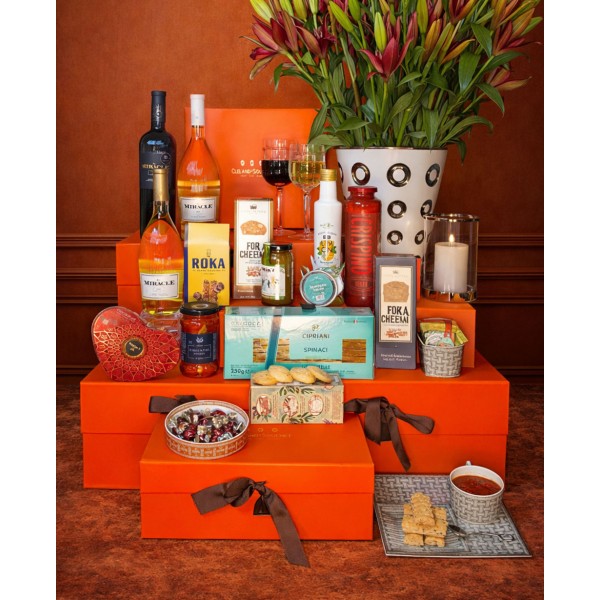 The Signature Gift Hamper