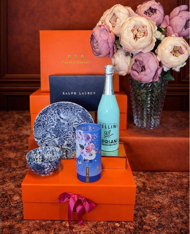 Ralph Lauren's Faded Peony Breakfast Set Gift Hamper