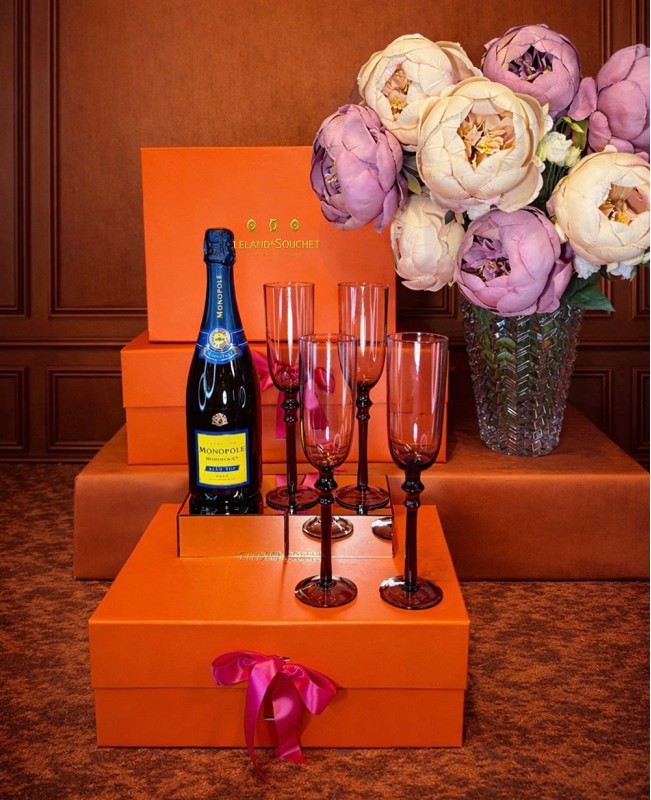 Champagne Treat For Her